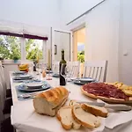 Ana - 3 Bedroom With Private Pool And Unspoiled Natural Environment * Kučiće