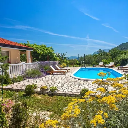 Villa Ana - 3 Bedroom With Private Pool And Unspoiled Natural Environment *